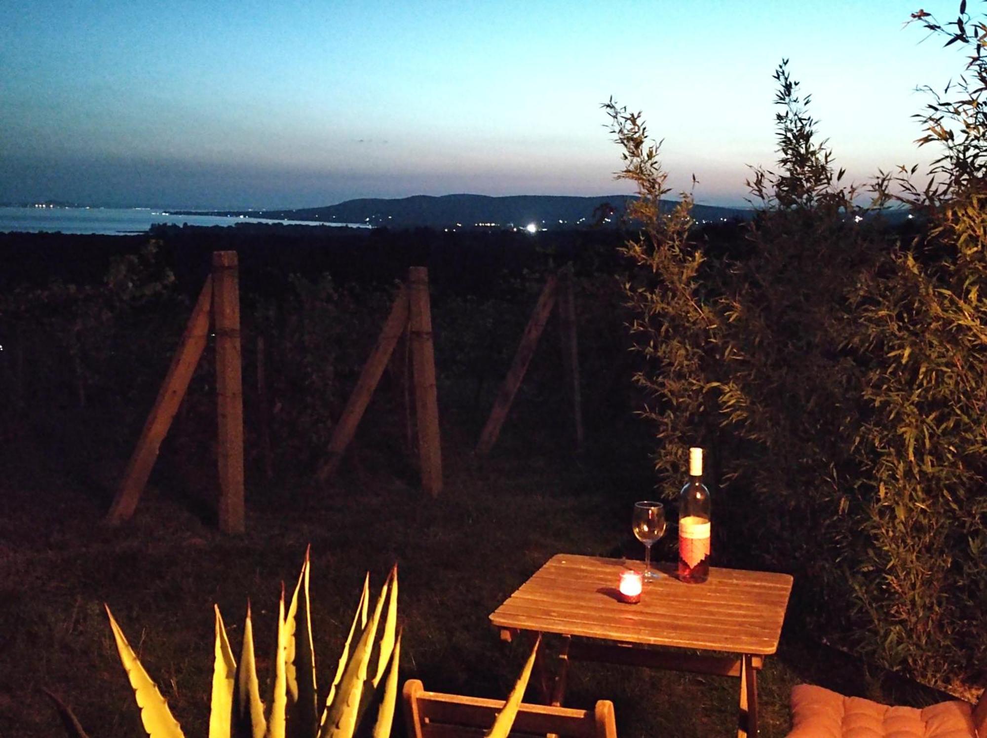Napraszallas Vendeghaz Balatonakali Εξωτερικό φωτογραφία